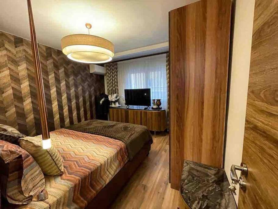 New Luxury 3-Bedroom Apartment Segovia Exterior photo